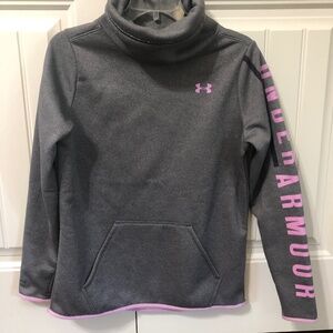 Under Armor top